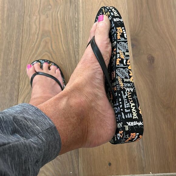 Jordan Grafitti Platform Flip Flops Size 9 - Picture 4 of 10